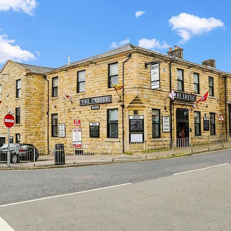 Oyo Castle Hotel, Accrington Exterior photo